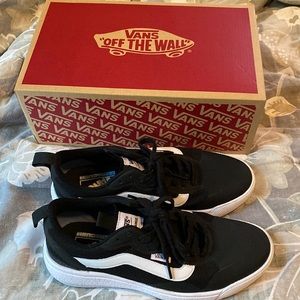 Ultrarange Exo black and white vans shoes
